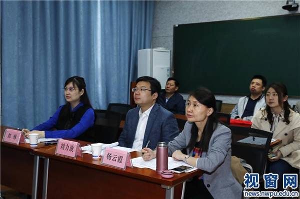 说明: //news.yansheav.net/__local/D/F6/12/9DCD7F02F2624DD3D11332A5E82_72575FA5_D3AF.jpg